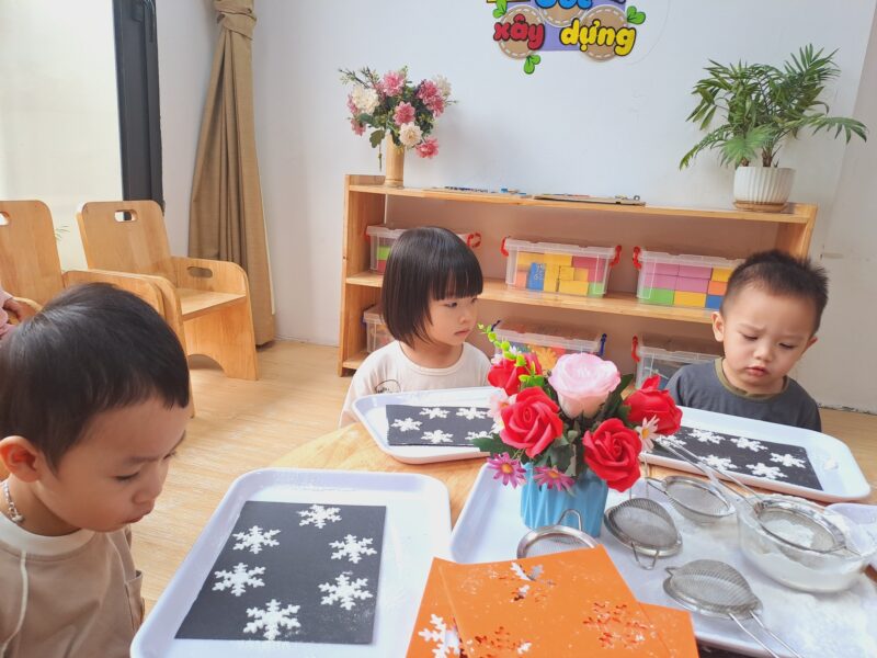 🌈Thí nghiệm vui: Bong bóng hút giấy - Ảnh 3