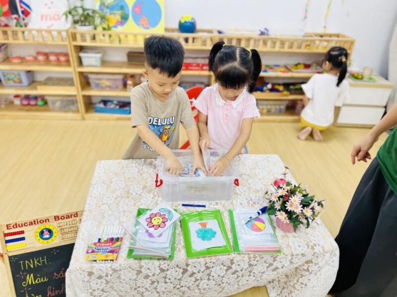 Thí nghiệm khoa học “Màu sắc tàng hình” - Ảnh 8