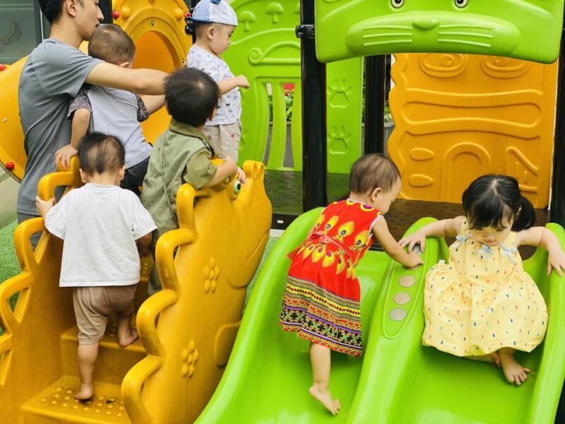 Hoạt động ngoài trời lớp Mars☀️🌳 - Ảnh 9